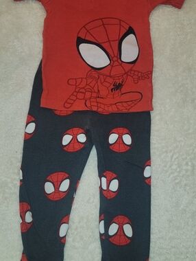 Spider-Man / Marvel red and black Spidey pajama set 4T